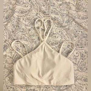 Flow Y Strappy Bra Nulu *Light Support, A–C Cups size 4